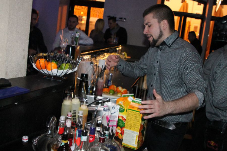 2014.01.11 Szombat Aftersix Cocktail Bar and Café fotók:árpika