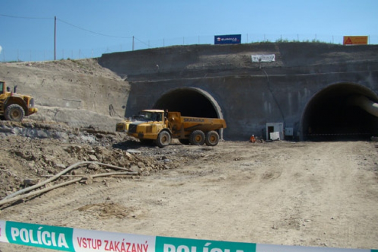 Beomlott egy épülő autópálya-alagút Szlovákiában