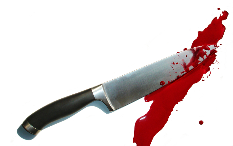 Vállon szúrta nevelőapját Töltéstaván 