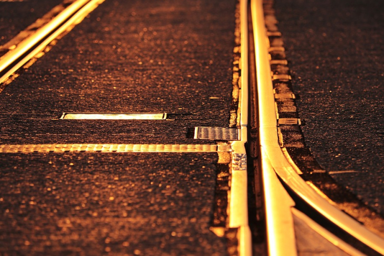 Lezárják a Pápai utcai vasúti átjárót