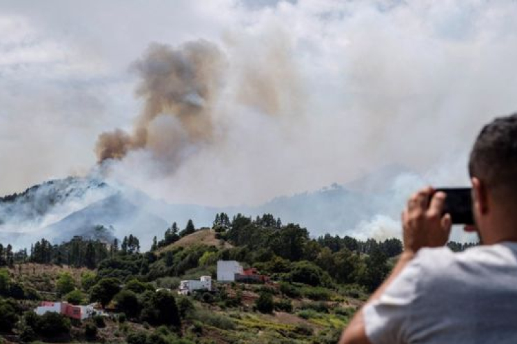 Erdőtűz Gran Canarián, 9000 embert kellett kitelepíteni 