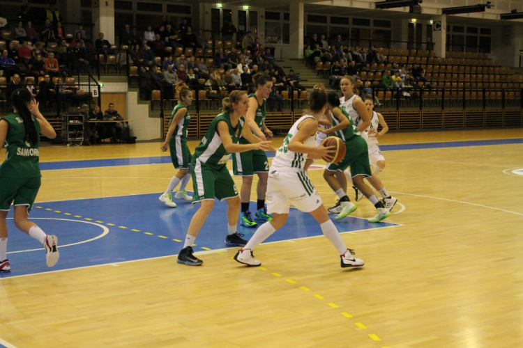 2013.02.03.Hat-Agro Uni Győr - Sbk Samorin Női kosárlada (1) Fotók:árpika