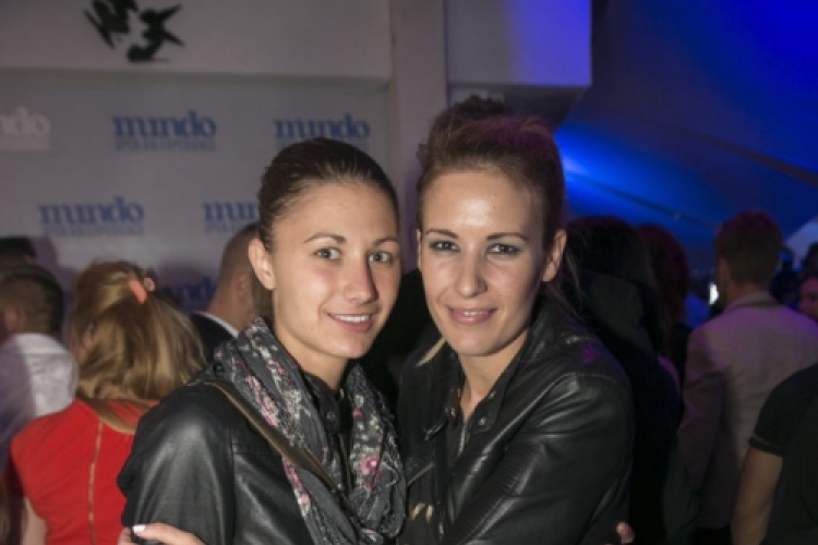 Mundo - Andro & Julia Carpenter 2014.05.31. (szombat)