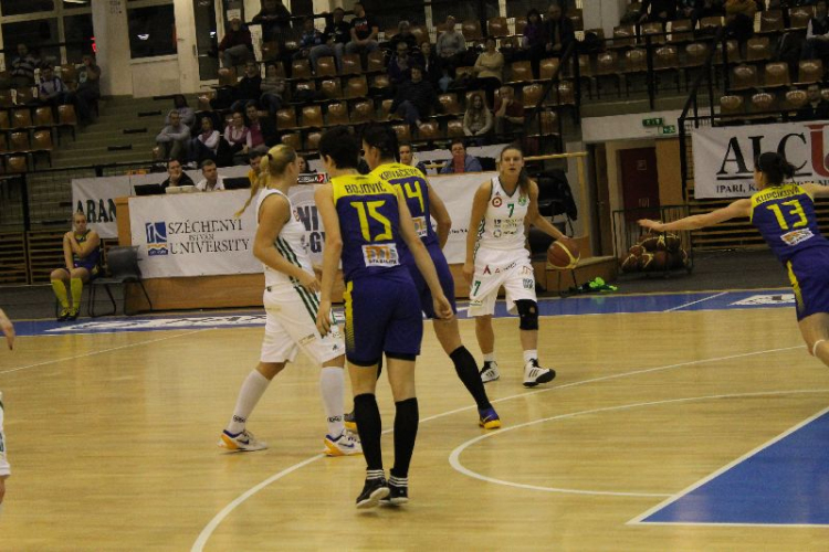 2013.03.10.Hat-Agro Uni Győr-Good Angels Kosice női kosárlabda (1) fotók:árpika