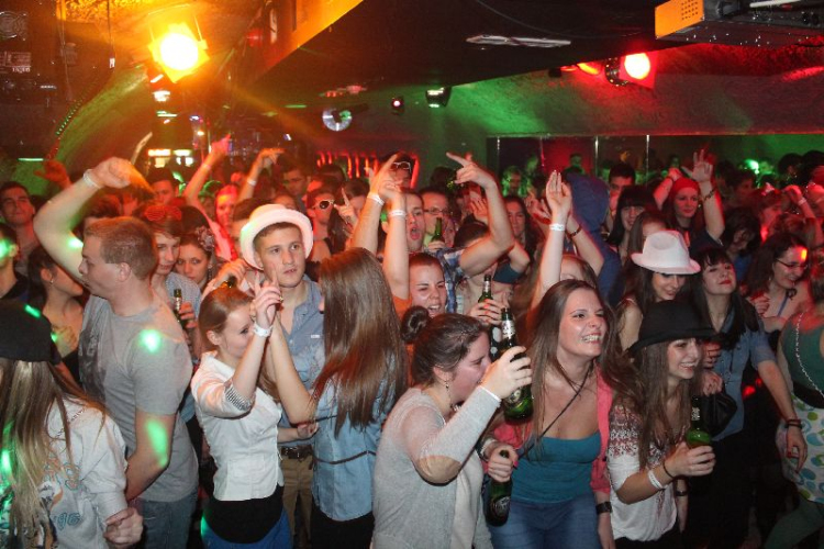 2013.03.12.SUBWAY Tk-ás Giccs Party és Fluor Tomi Fotók:árpika