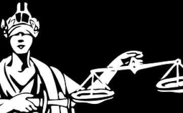 Vádemelés: gyermekpornográf képeket töltött le, osztott meg