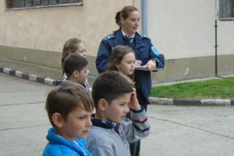 Pindur-Pandúrok akcióban - óvodás- és kisiskolások közlekedési versenye