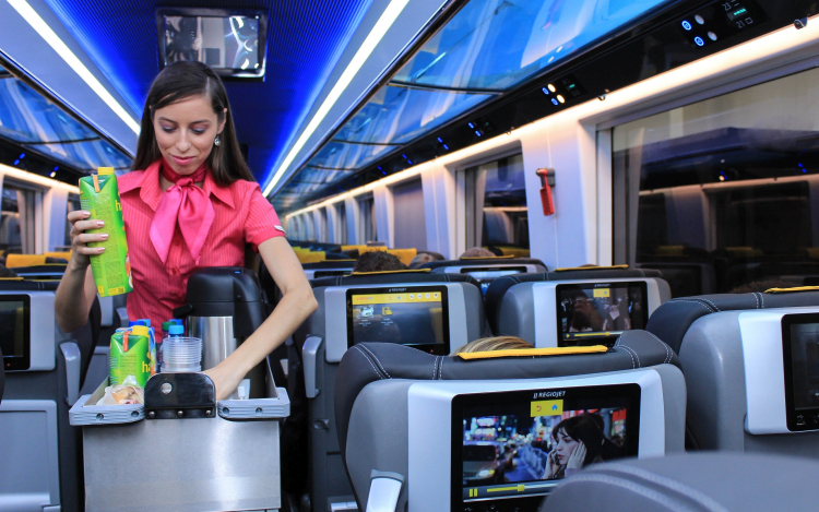 Utazz Budapestről Prágáig három osztályon