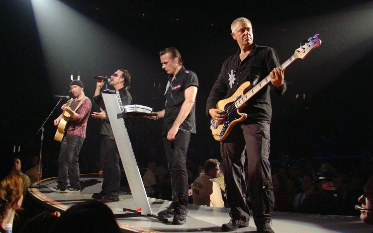 Világturnéra indul a U2