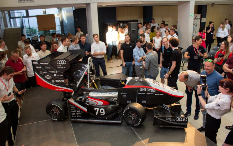 A győzelemre hajtanak a Formula Student győri csapatai