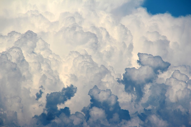 Folytatódik a frontmentes idő