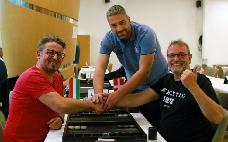 Szellemi sportban is a legjobbak között