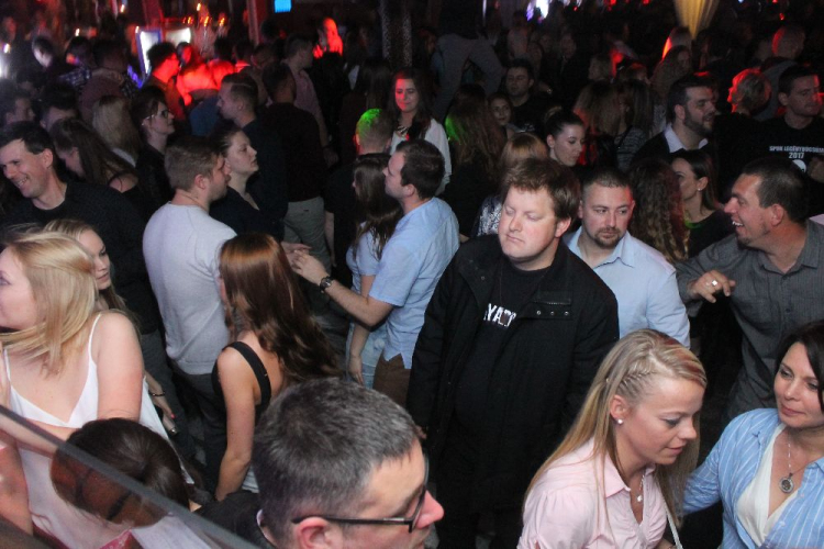 2017.04.29.Mamma Mia Video Disco Dj:Hubik Fotók:árpika