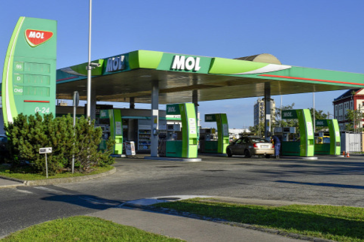 Némi változás jön az üzemanyagok árában