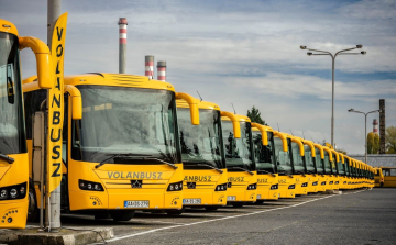 Száz új Credobus áll csatasorba a Volánbusznál
