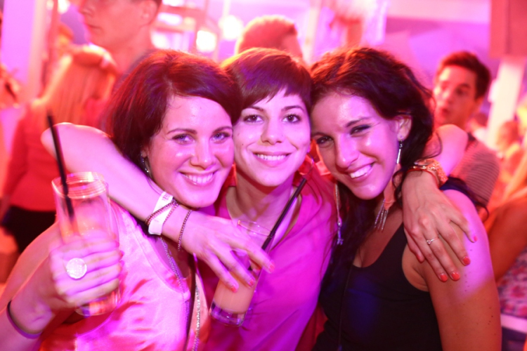 Club Mundo -  House Classic w/ Sterbinszky   Newl 2013.06.15. (szombat)