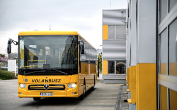 Öt Mercedes busz érkezik Győrbe