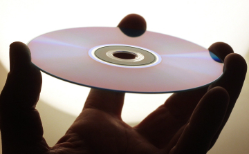 Csökkenthetik a DVD-k és a memóriakártyák árát