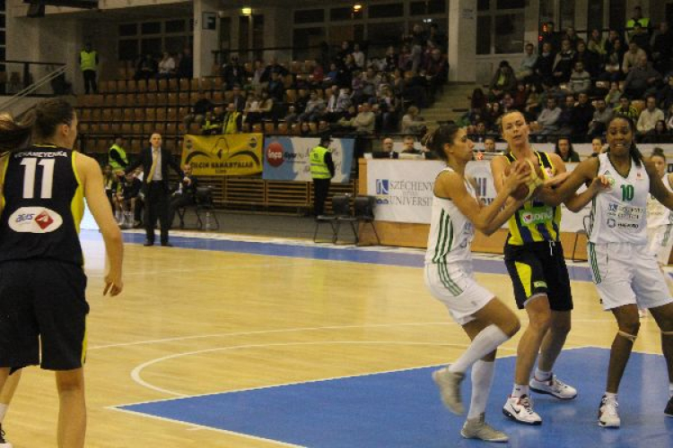 2013.02.22 Hat-Agra Uni Győr-Fenerbahce Euroliga női kosárlabda Fotók:árpika