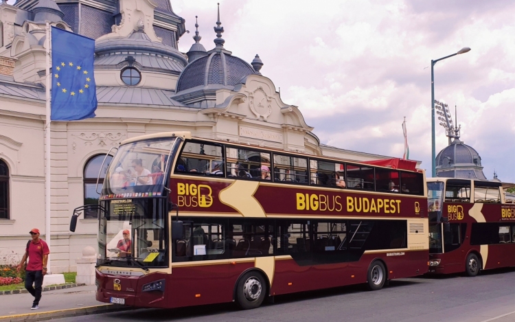 Fejleszti flottáját a Big Bus Tours