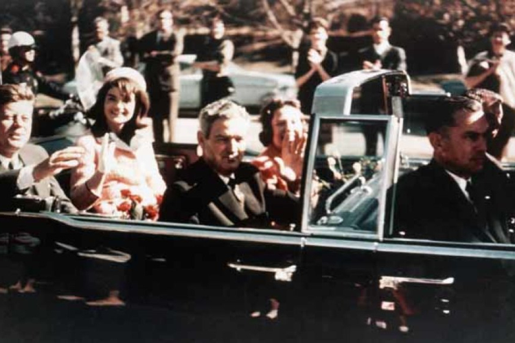 John Kennedy meggyilkolása előtt percekkel rejtélyes figyelmeztetést kapott egy brit lap