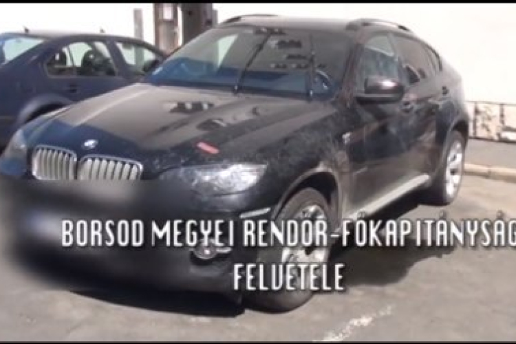 Rettenet: feldarabolta barátját 