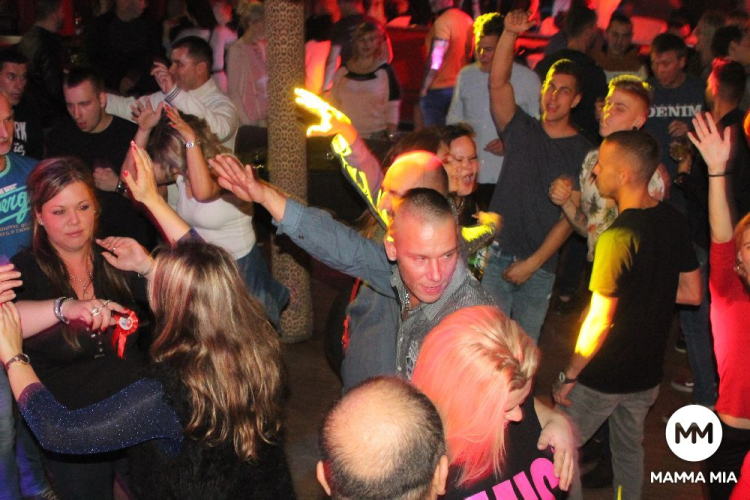 2019.11.15.Mamma Mia Pénteki Házibuli Dj:Peat Jr Fotók:árpika