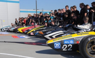 Tizenhat nemzet csapatai versenyeznek a Formula Student Hungary konstruktőri versenyen