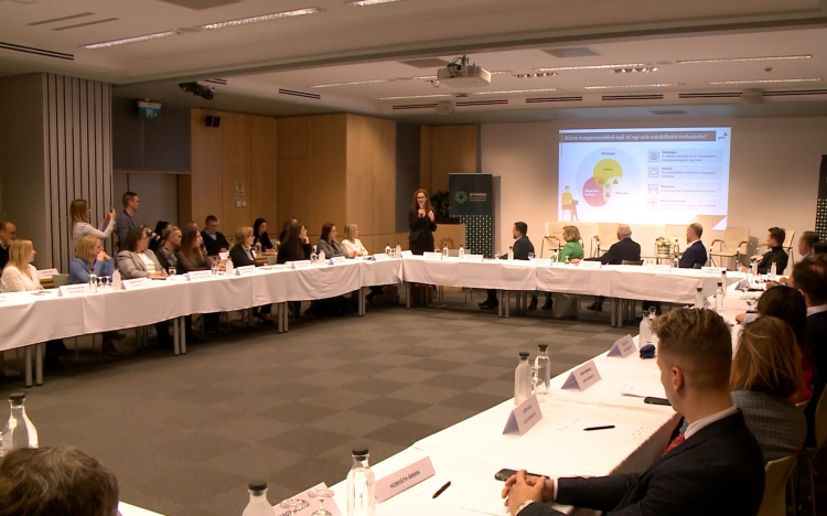 Komoly kihívások előtt áll a térség gazdasága