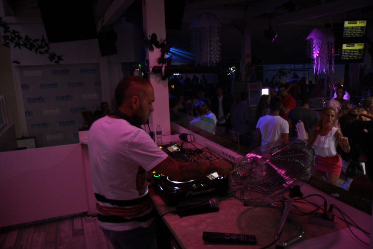 Mundo - Bricklake - All 4 Ladies 2015.07.25 (Szombat)