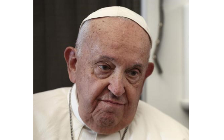 Továbbra is kritikus Ferenc pápa állapota
