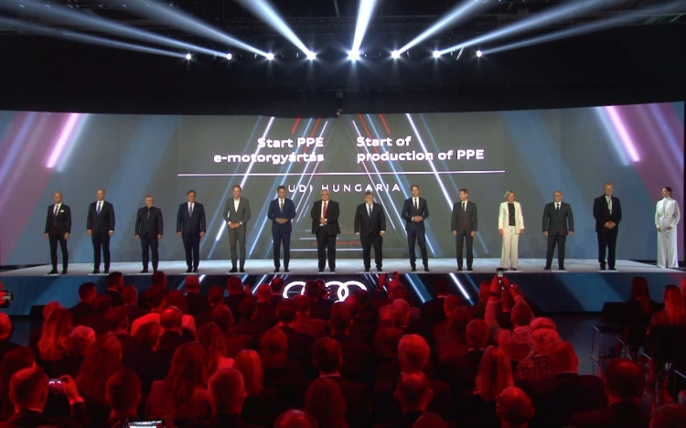 Újgenerációs e-motorral jubilál az Audi