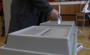 Simon Róbert Balázs és Kara Ákos képviselik a továbbiakban is Győrt és térségét a Parlamentben