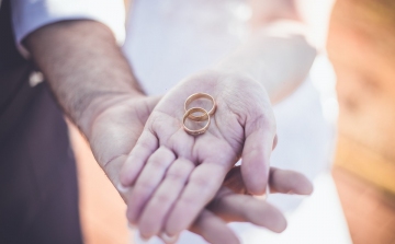 Egyre többen kötnek házassági vagy élettársi szerződést