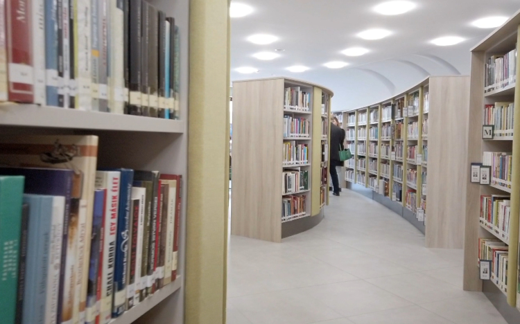 Újra nyit a Könyvtár Győrben