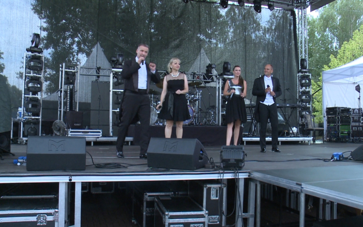 Stíluskavalkád a családi napon