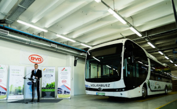 Országszerte 1100 elektromos busz állhat forgalomba 2025-ig