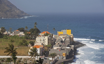 Holtan találtak egy fiatal magyar lányt a Zöld-foki szigeteken