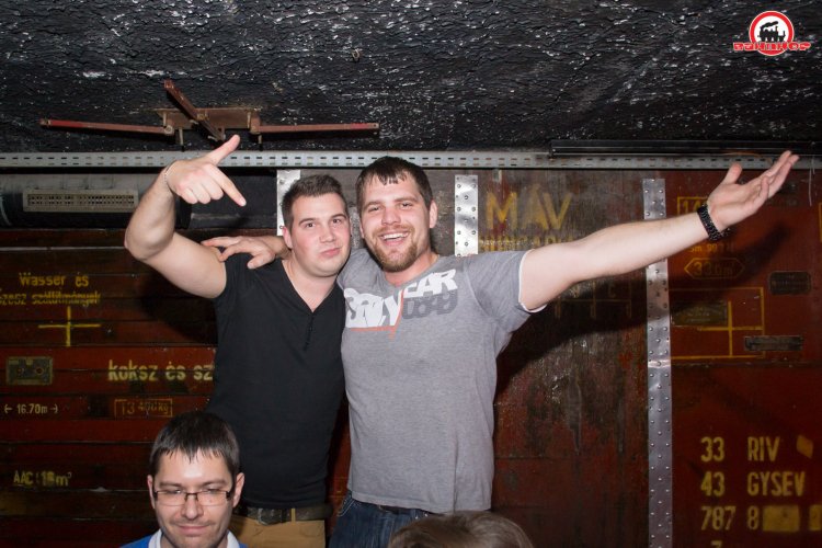 LAPOS_BULIFOTÓK_02_15