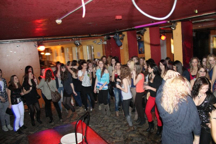 2013.03.05.Kedd Bridge TK-ás Nőnapi Party Fotók:árpika