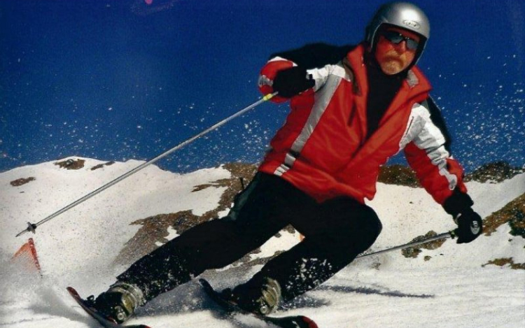 Elhunyt Bartus Miklós síző bajnok