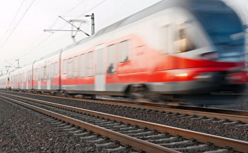 Egy órát is késhetnek a vonatok a Budapest-Cegléd vonalon