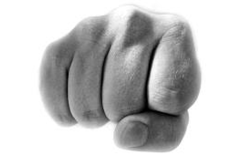 Félholtra verte a 17 éves győri fiút 