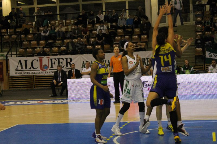 2013.03.10.Hat-Agro Uni Győr-Good Angels Kosice női kosárlabda (1) fotók:árpika