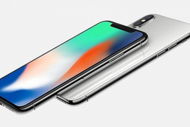 Samsung kijelzőt kaphat az új iPhone X Plus