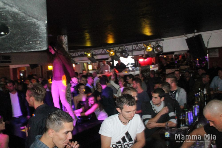 2015.10.09.Mamma Mia Pénteki Házibuli Dj:Ice & Solymi Conga Fotók:árpika