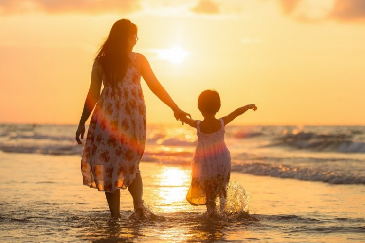 Díjat hoztak létre a nevelőszülők elismerésére