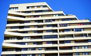 Ereszt az albérletlufi