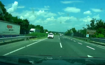 Forgalommal szemben ment az autópályán