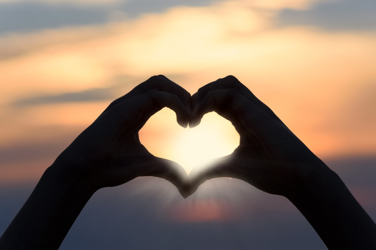 Szívbeteg gyermeknek gyűjt a Fiatal Családosok Klubja